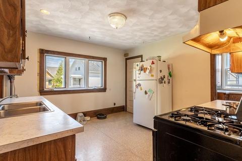 22 Everett St, Boston, MA 02122 photo 9
