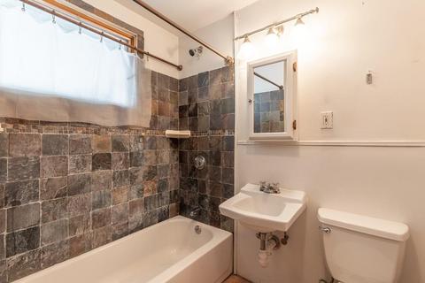 22 Everett St, Boston, MA 02122 photo 20