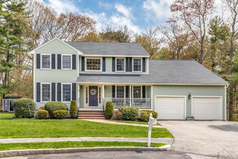 18 Beechtree Cir, Wakefield, MA 01880 photo 1