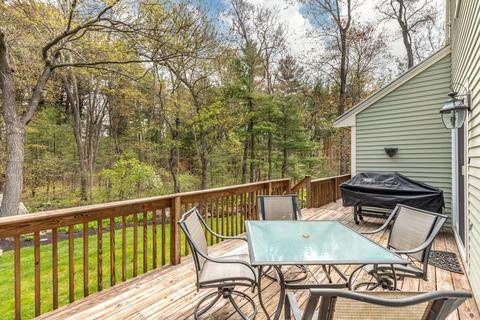 18 Beechtree Cir, Wakefield, MA 01880 photo 30