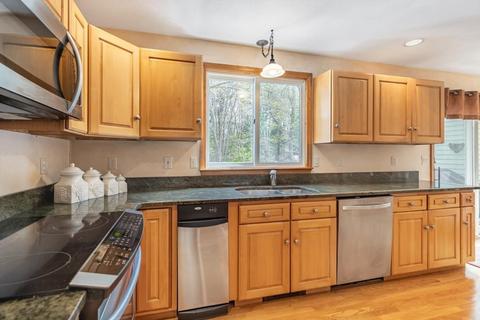 18 Beechtree Cir, Wakefield, MA 01880 photo 11