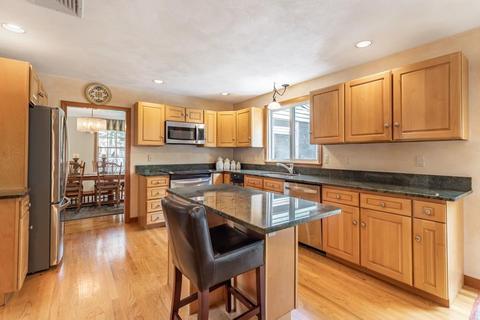 18 Beechtree Cir, Wakefield, MA 01880 photo 13