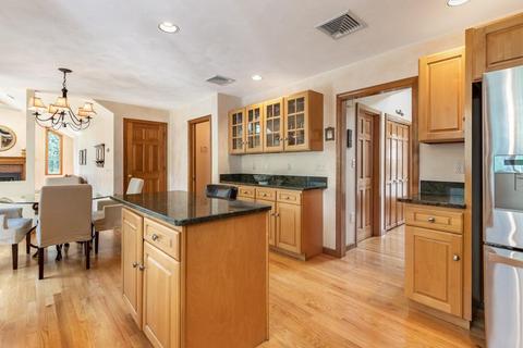 18 Beechtree Cir, Wakefield, MA 01880 photo 12