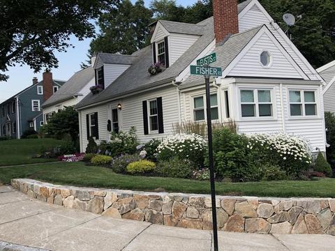51 Eustis St, Arlington, MA 02476 photo 2