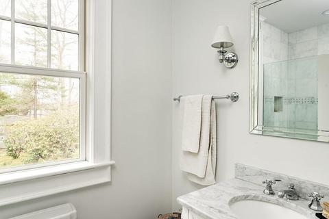 89 Arlington Rd, Chestnut Hill, MA 02467 photo 17