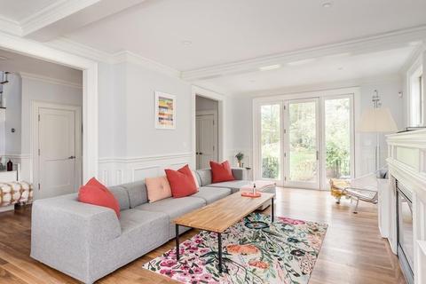 89 Arlington Rd, Chestnut Hill, MA 02467 photo 6