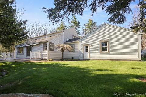 27 Lawrence Mountain Rd, Gloucester, MA 01930 photo 3