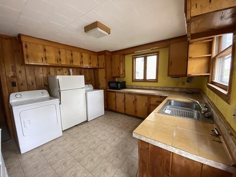 27 Prospect St, Ware, MA 01082 photo 6