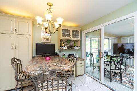 49 Murphy Ln, Chicopee, MA 01020 photo 3