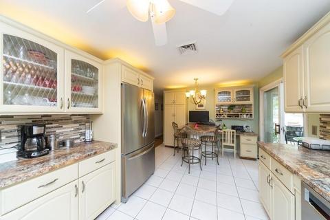 49 Murphy Ln, Chicopee, MA 01020 photo 7