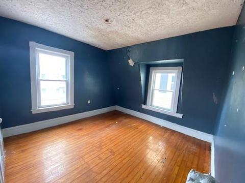 25 Forest St, Fall River, MA 02721 photo 9