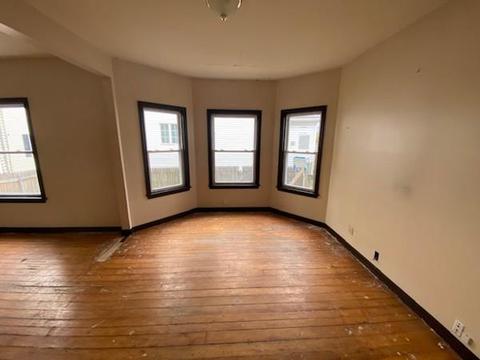 25 Forest St, Fall River, MA 02721 photo 2