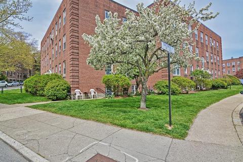 1 Lanark Rd #7, Brookline, MA 02445 photo 1