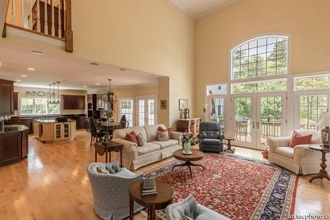 48 Eagle Dr, Mashpee, MA 02649 photo 4