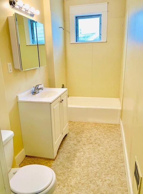 42 Sycamore St, Springfield, MA 01109 photo 6