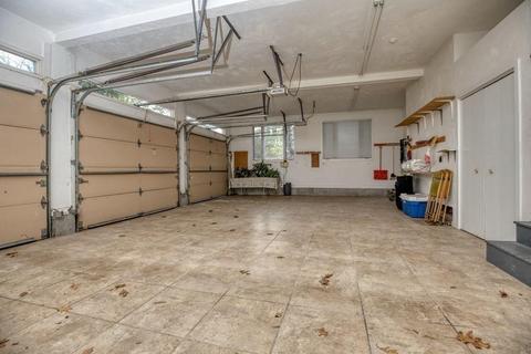 499 Greendale Ave, Needham, MA 02492 photo 24