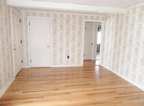 1006 Carew St, Springfield, MA 01104 photo 3