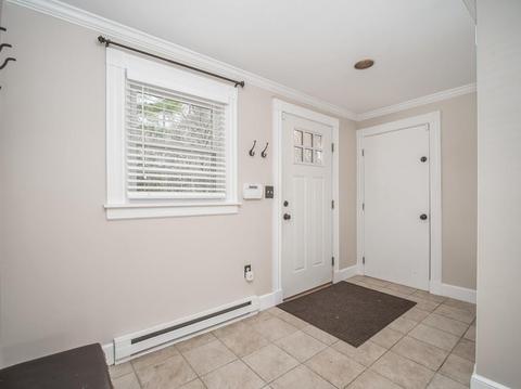 32 Pine St, Franklin, MA 02038 photo 2