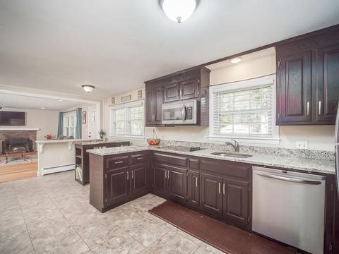 32 Pine St, Franklin, MA 02038 photo 12