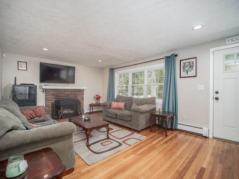 32 Pine St, Franklin, MA 02038 photo 15