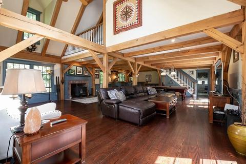 151 Westfall Rd, Pelham, NH 03076 photo 2