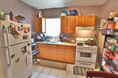 197 County St, Fall River, MA 02723 photo 4