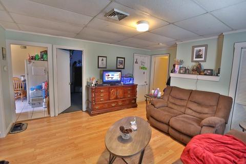 197 County St, Fall River, MA 02723 photo 8