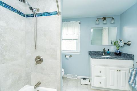 20 Dutton St, Springfield, MA 01151 photo 7