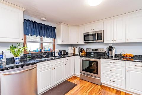 20 Dutton St, Springfield, MA 01151 photo 3