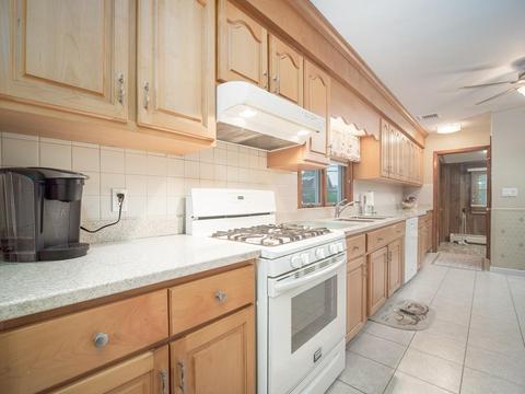 13 Rawson Rd, Arlington, MA 02474 photo 15