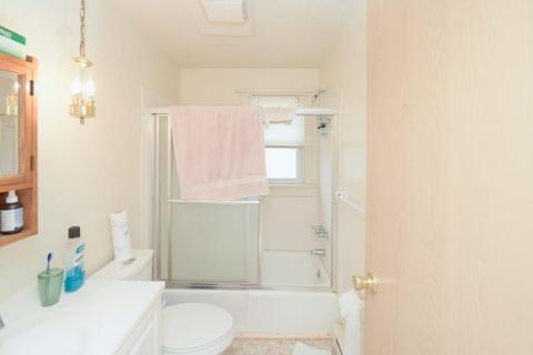 120 Slater Ave, Springfield, MA 01119 photo 15