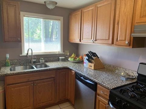 28 E Allen Ridge Rd, Springfield, MA 01118 photo 7