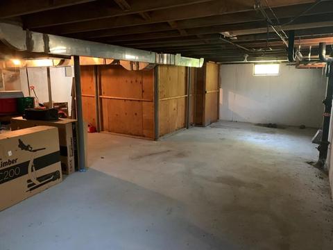 28 E Allen Ridge Rd, Springfield, MA 01118 photo 14