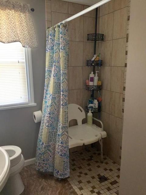 28 E Allen Ridge Rd, Springfield, MA 01118 photo 10