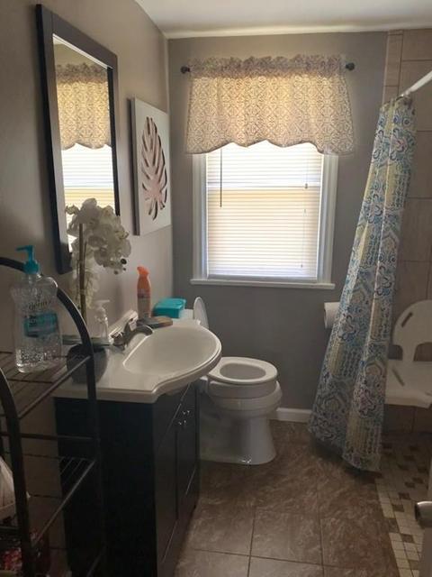 28 E Allen Ridge Rd, Springfield, MA 01118 photo 9