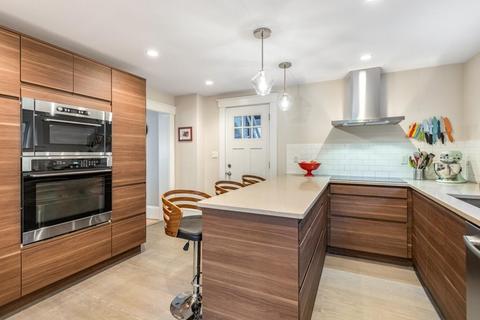55 Cedar St, Wakefield, MA 01880 photo 6