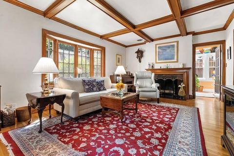 59 Stanton Rd, Brookline, MA 02445 photo 6