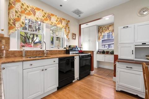 59 Stanton Rd, Brookline, MA 02445 photo 9