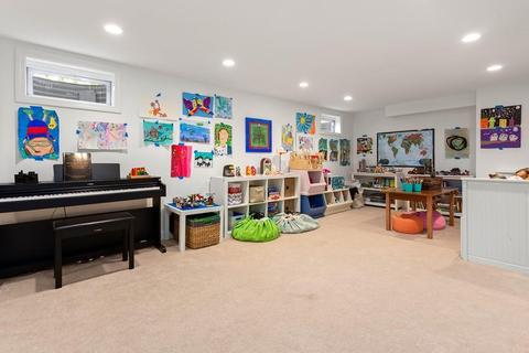 65 Westgate, Wellesley, MA 02482 photo 29