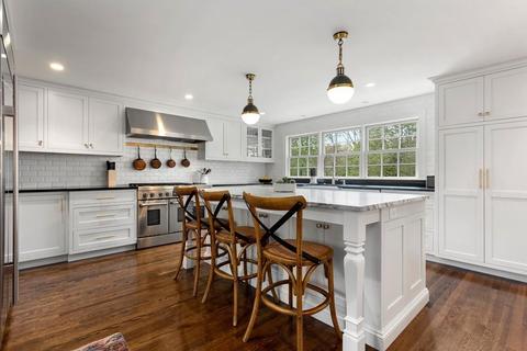 65 Westgate, Wellesley, MA 02482 photo 5