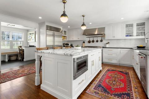 65 Westgate, Wellesley, MA 02482 photo 6