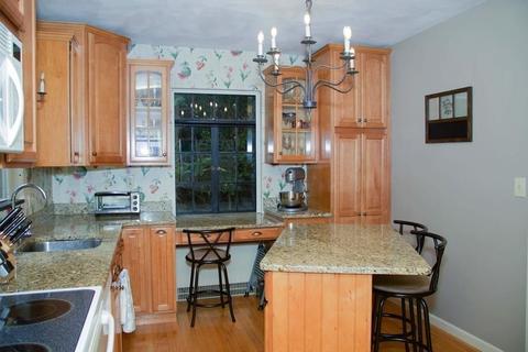 82 Welland Rd, Springfield, MA 01151 photo 6