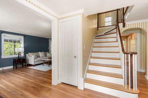 20 Monadnock Rd, Arlington, MA 02476 photo 2