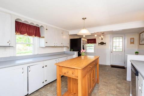 7 Buxton Rd, Danvers, MA 01923 photo 21
