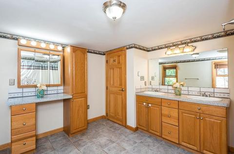 7 Buxton Rd, Danvers, MA 01923 photo 28