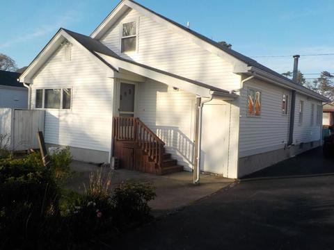 33 Pleasant St, Wareham, MA 02571 photo 9