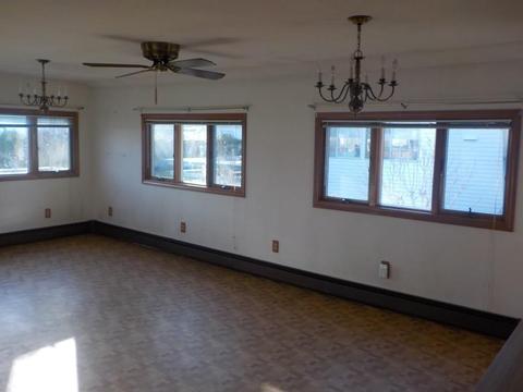 33 Pleasant St, Wareham, MA 02571 photo 4