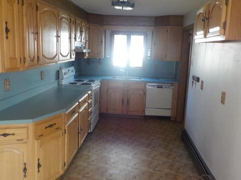 33 Pleasant St, Wareham, MA 02571 photo 3