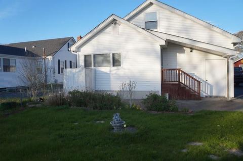 33 Pleasant St, Wareham, MA 02571 photo 7