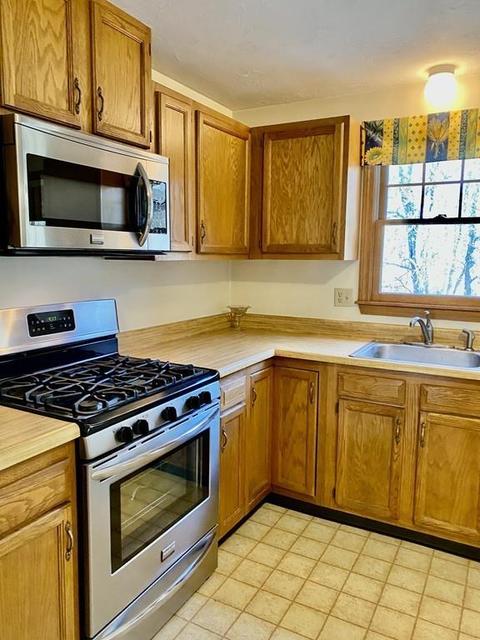 9 Thomas Dr, Franklin, MA 02038 photo 12